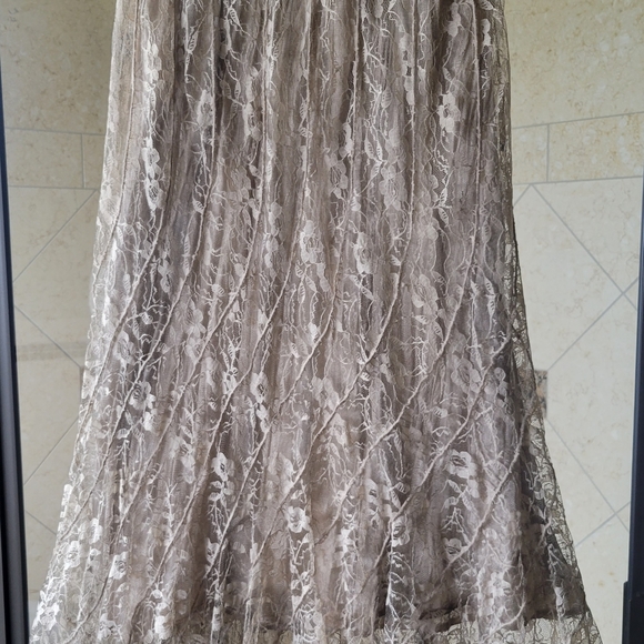 Mother of the Bride - Picture 8 of 13